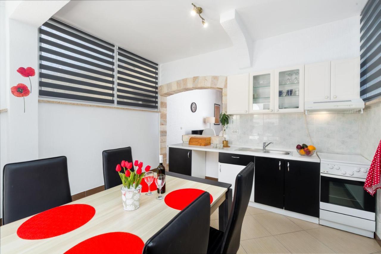 Family Apartment Romina Vrsar Exterior foto