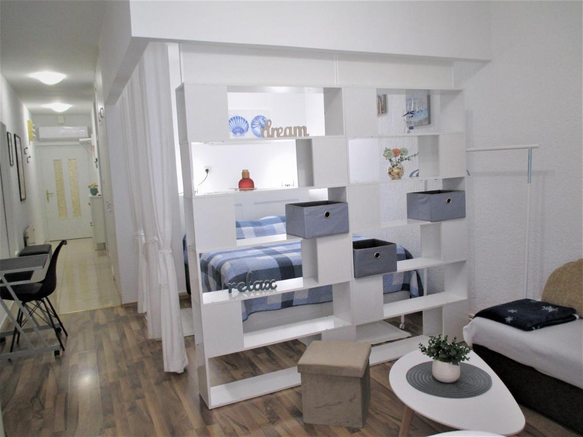 Family Apartment Romina Vrsar Exterior foto